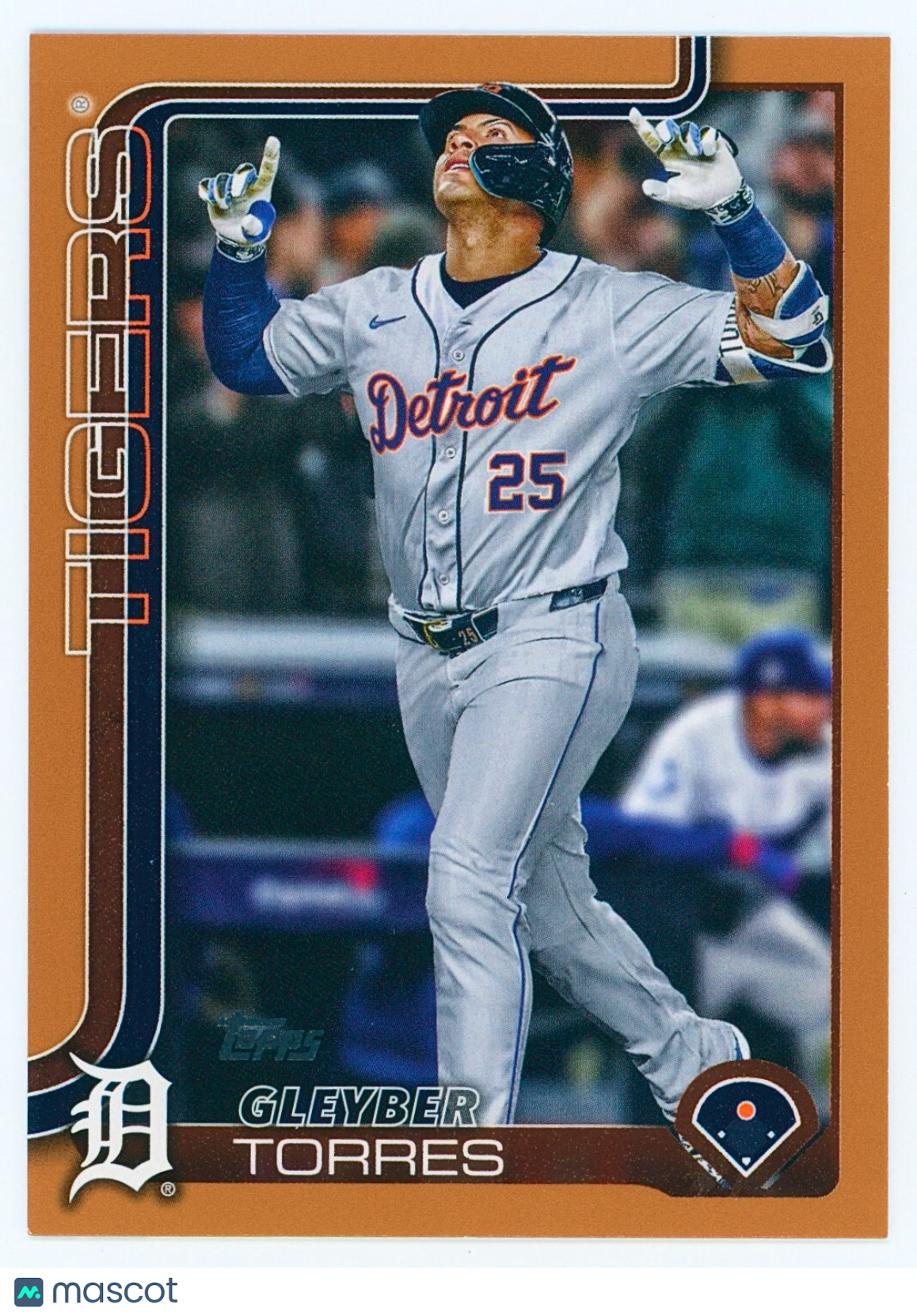 2025 Topps Series 2 #658 Gold Parallel (1523/2025) Gleybar Torres