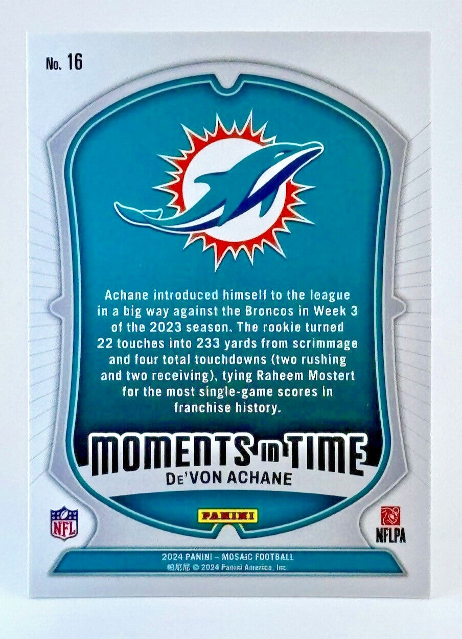 2024 Panini Mosaic #16 MOMENTS IN TIME De'Von Achane - Dolphins