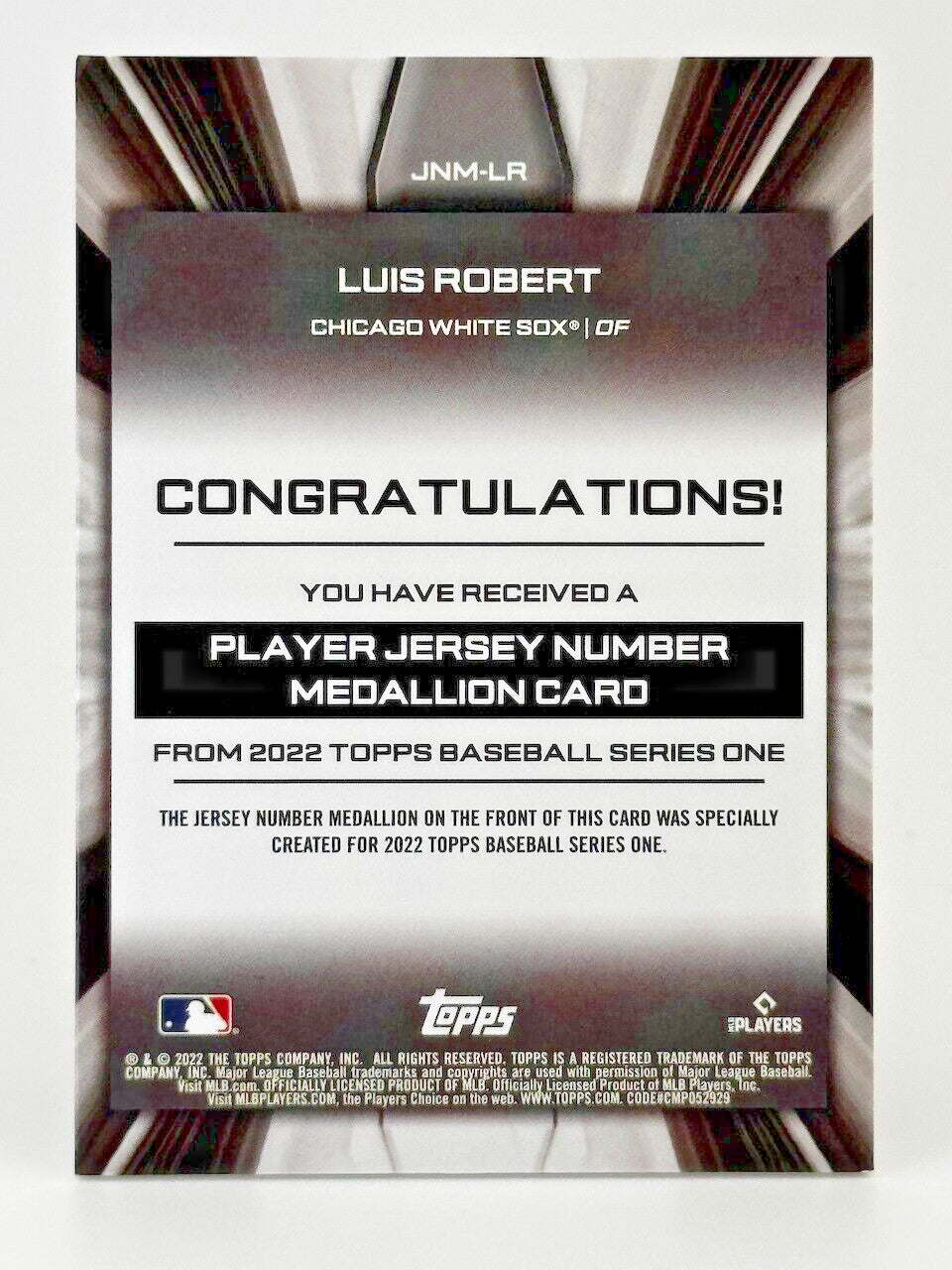 2022 Topps PLAYER JERSEY NUMBER MEDALLION - Luis Robert - White Sox