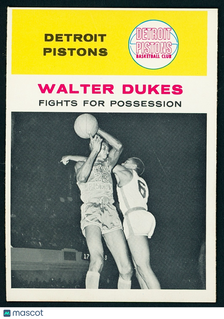 1961-62 Fleer SET-BREAK #50 Walter Dukes - In Action - NMMT