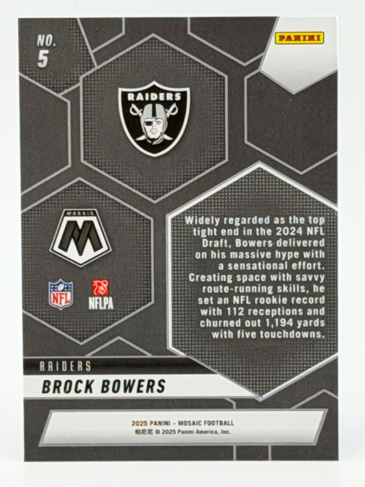 2025 Panini Mosaic #5 MONTAGE Brock Bowers